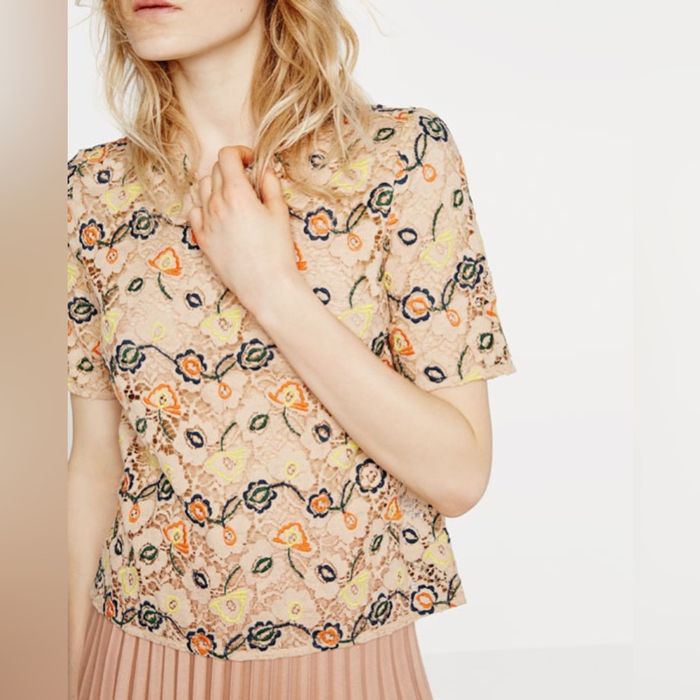 Zara Embroidered Lace Floral Top